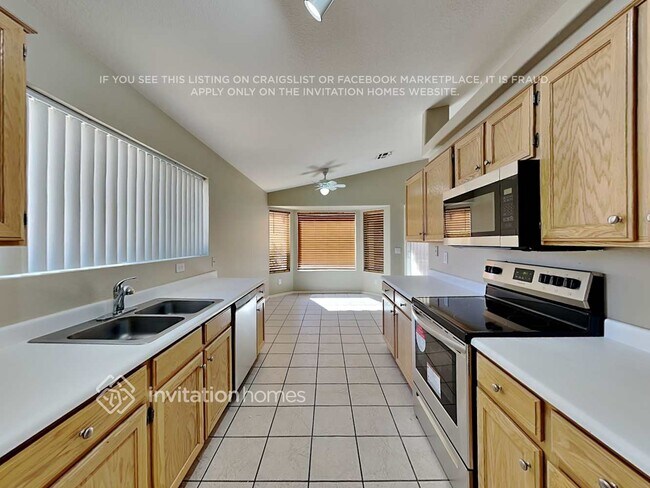 2542 N 124th Dr, Avondale, AZ 85392 - photo 6