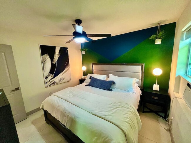 820 NE 14th Ave unit ID1369646P, Fort Lauderdale, FL 33304 - photo 2