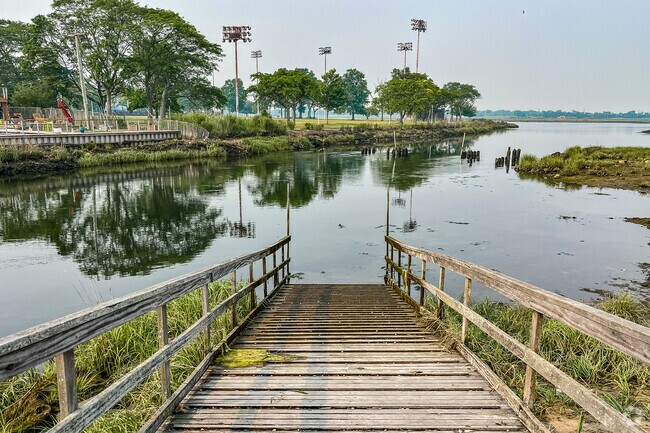 Idlewild Park is a 160-acre public park and salt water marsh for canoeing and kayaking.