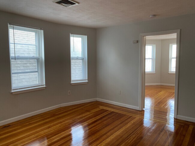 15 Wave Ave unit 3, Revere, MA 02151 - photo 7