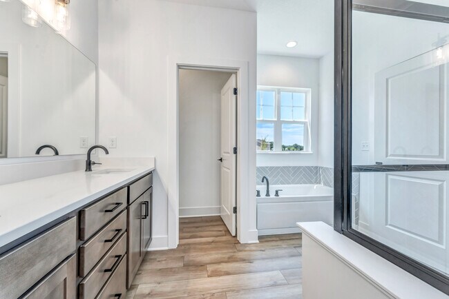 440 Bethpage Blvd unit 36490155, Commercial Point, OH 43116 - photo 4