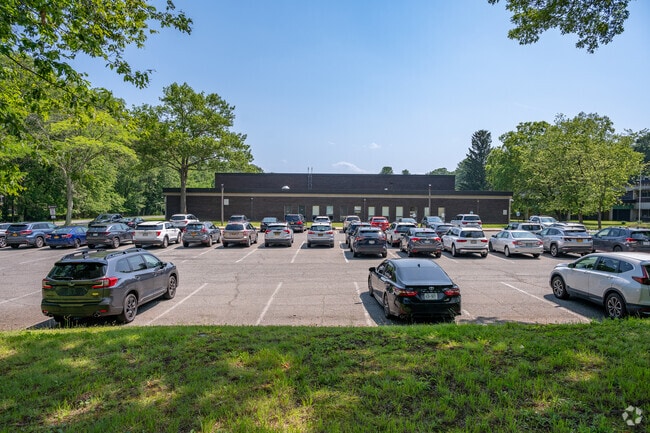 Pomona Middle School holds a C-minus rating on Niche.