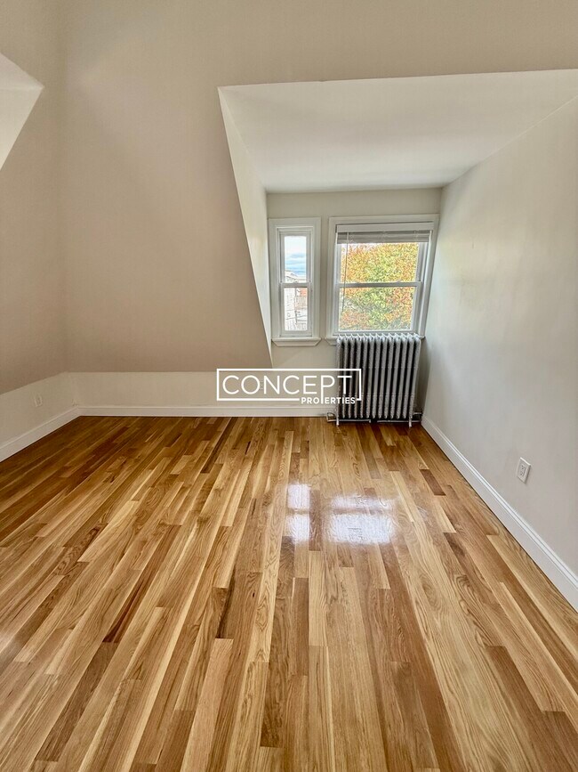 126 Chestnut St unit 2B, Lynn, MA 01902 - photo 4