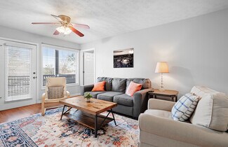 1114 S College St Unit 2-104, Auburn, AL 36832