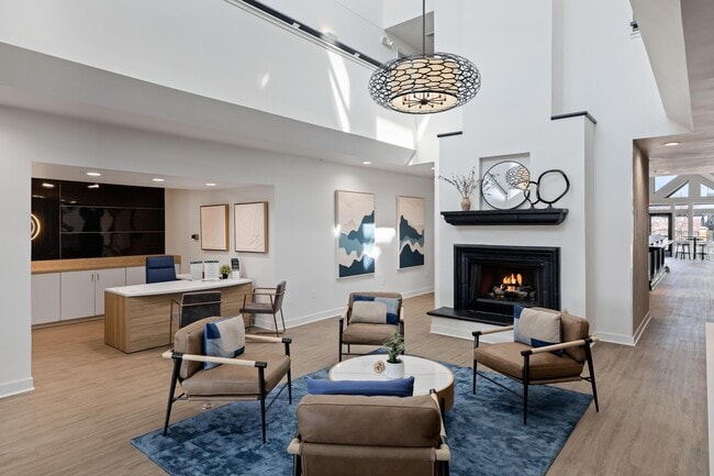 Avia Apartments on College Blvd (Overland Park), Overland Park, KS 66210 - photo 3