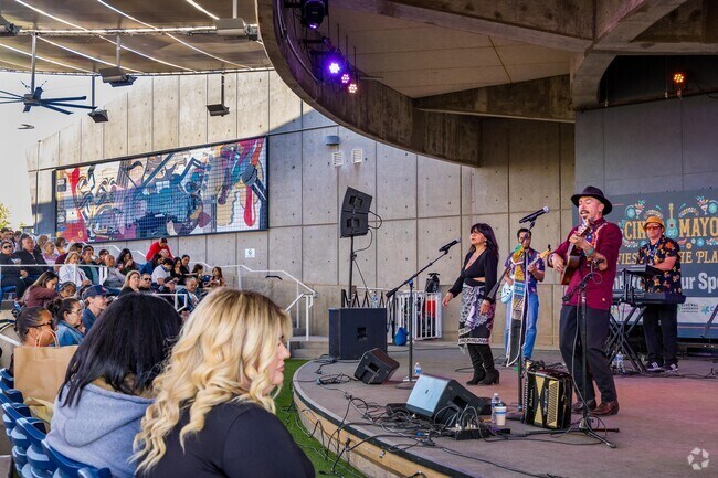 Free live music and Mexican folklore with food can be found at the Cinco de Mayo festival.