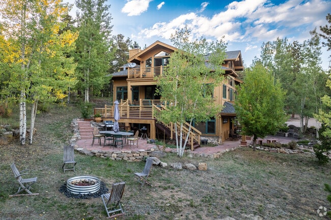 Many Bar-K Ranch homes feature wood siding, large windows, porches and balconies.