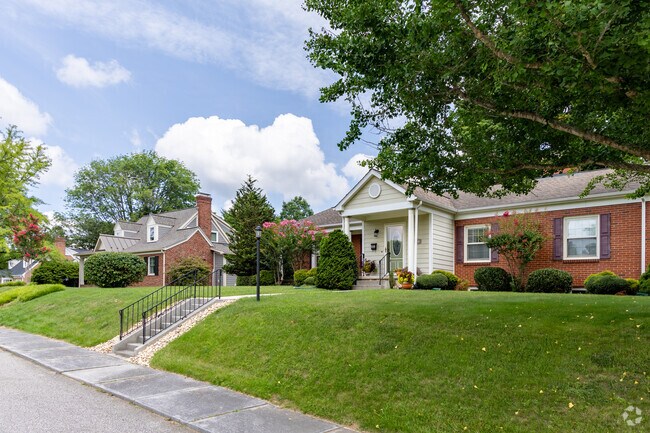 Streets in Miller Southside are lined with ranch style homes.