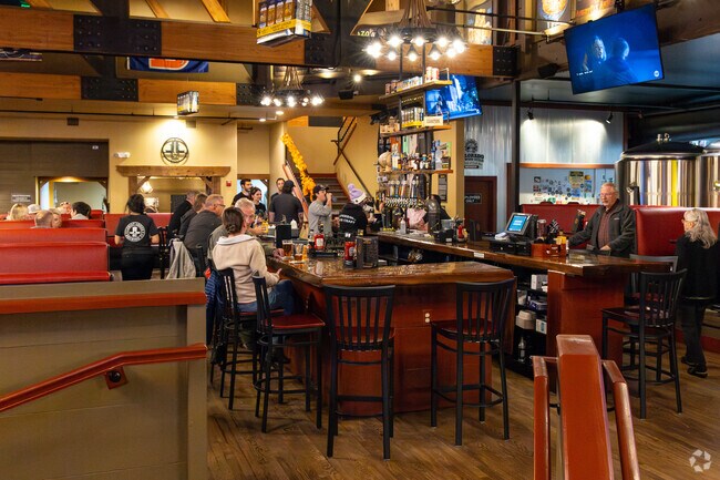 Lariat Lodge Brewing Co. in Summit Ridge at West Meadows features a cozy taproom and outdoor patio.
