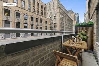 139 E 33rd St, New York, NY 10016