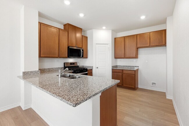 10045 Jagger Ave, San Antonio, TX 78232 - photo 3