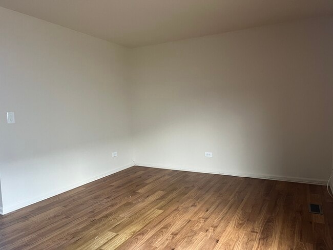 1871 Independence Ct, Gurnee, IL 60031 - photo 4