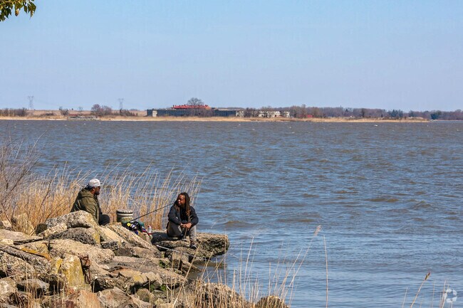 Relax on the river and cast a line from the shores of Fort Dupont State Park.