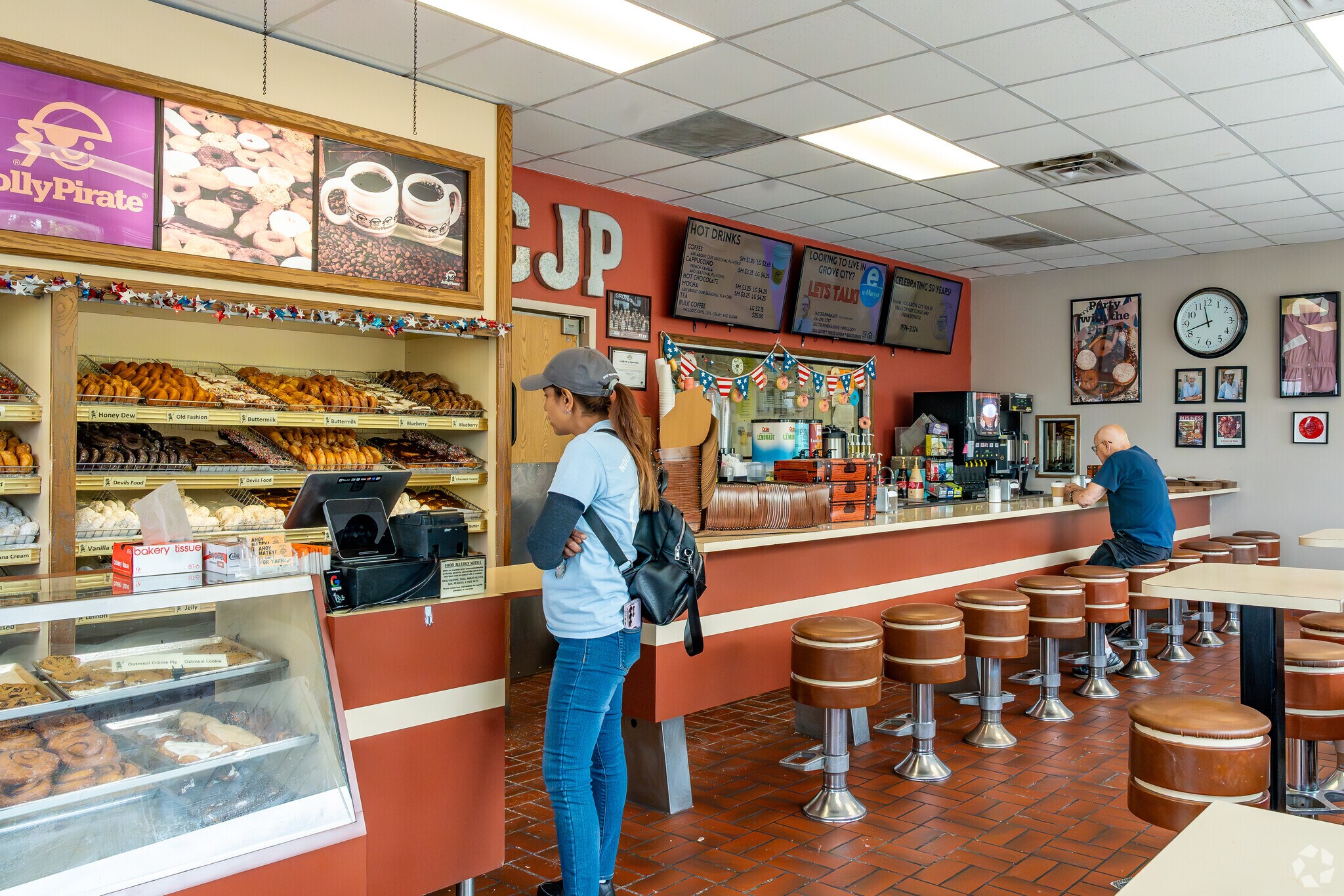 Jolly-Pirate Donuts near Holt-Alkire is a great place for breakfast.
