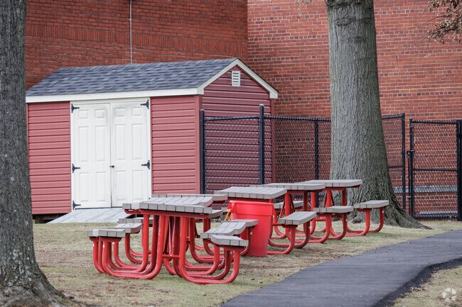 27% of students at Franklin Elementary School in Bergenfield, NJ are proficient in math.