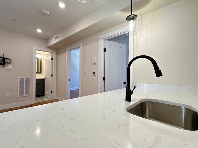 66 N Margin St unit 64 - 4F, Boston, MA 02113 - photo 6