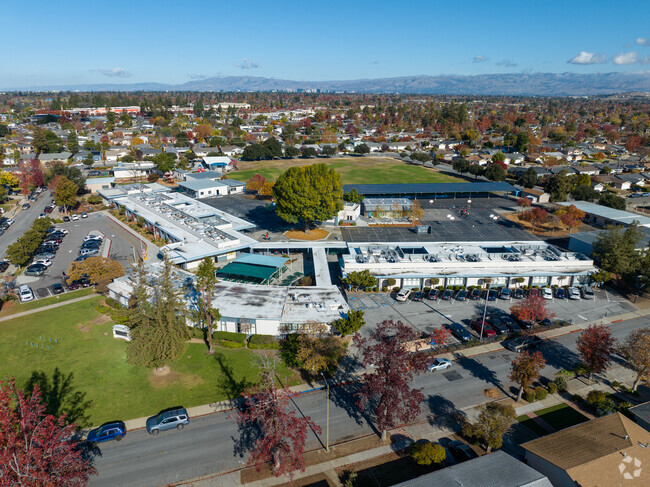 Explore knowledge at Oster Elementary School.