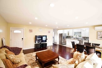 7941 Fallbrook Ave, West Hills, CA 91304