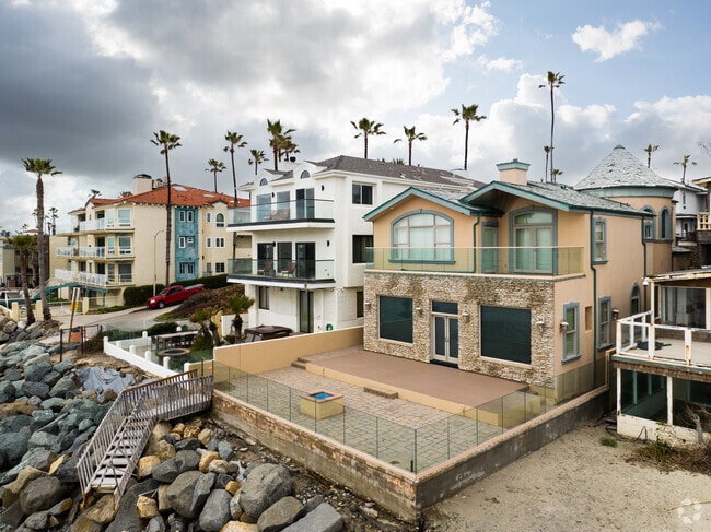 S. Pacific Street Beach House Oceanside is right by the front near the water.