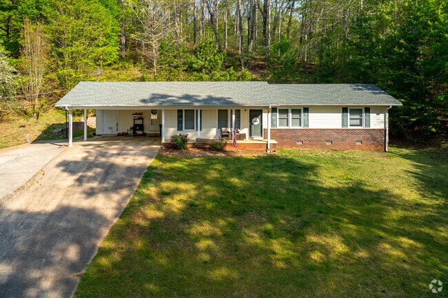 You'll find ranch-style homes available in the charming Toccoa area.