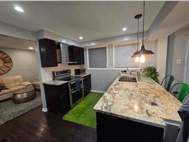 8499 Rainbow Bridge Ln, Springfield, VA 22153 - photo 3