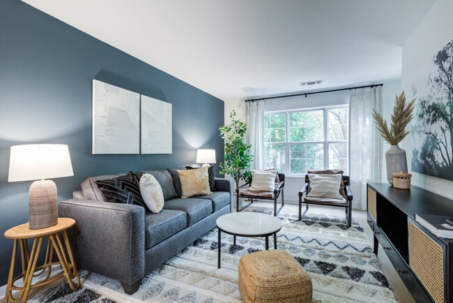 J Harbor Park at North Point, Reston, VA 20194 - photo 7