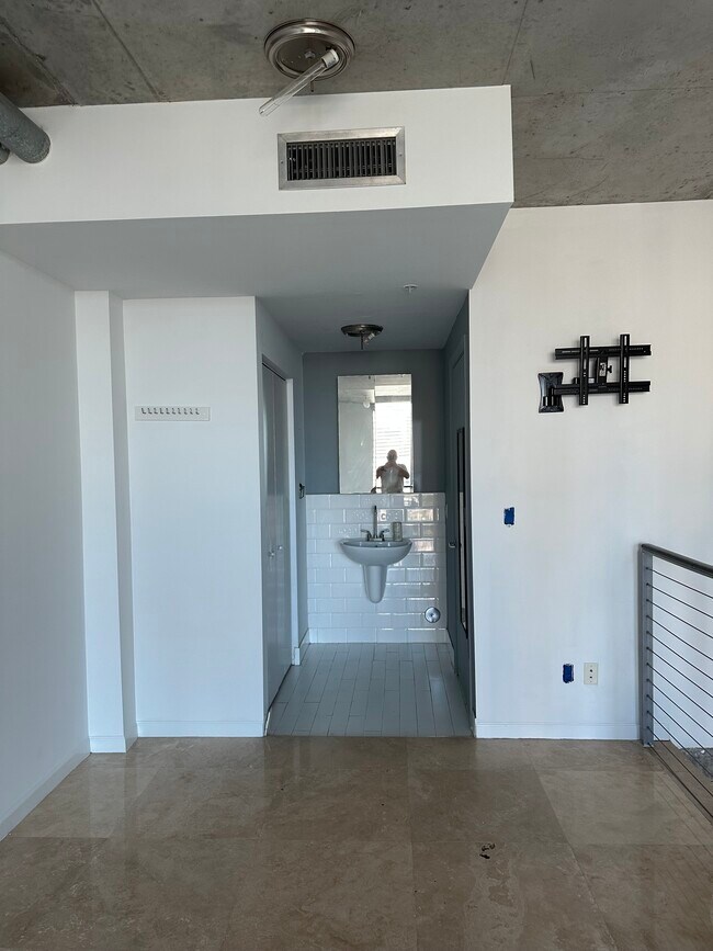Neo Vertika Condominiums unit 1517, Miami, FL 33130 - photo 6