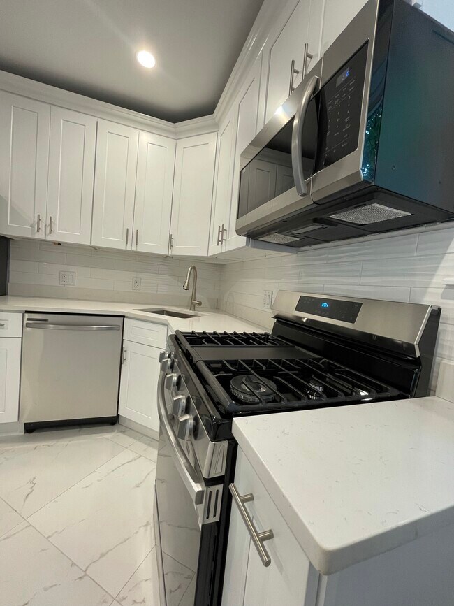 35 Raymond Ave unit X, Somerville, MA 02144 - photo 3