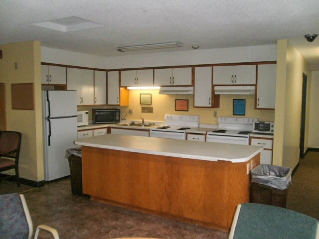 1536 Northway Dr unit 211, Saint Cloud, MN 56303 - photo 2