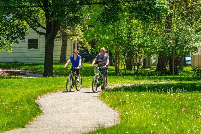 The Saint Stephens Brockway-Carmen neighborhood is great for riding a bike.