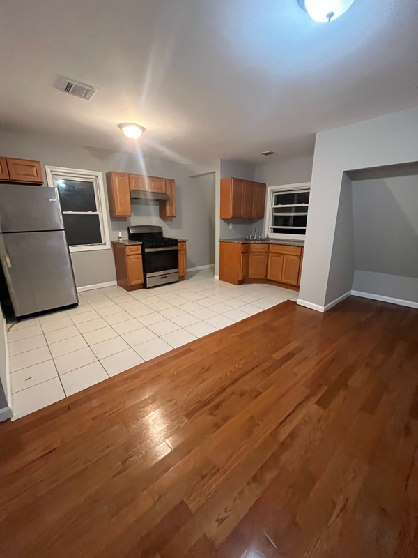 853 S 12th St, Newark, NJ 07108