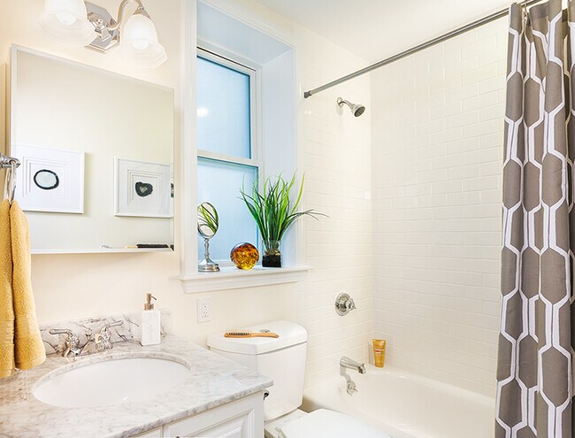 21 Chauncy St unit 14, Cambridge, MA 02138 - photo 2