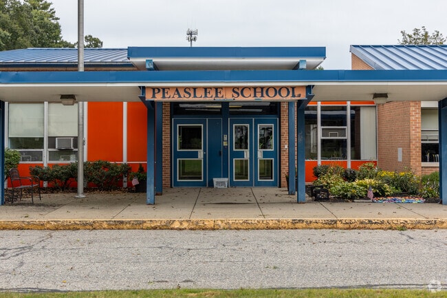 Marguerite E. Peaslee Elementary School Front