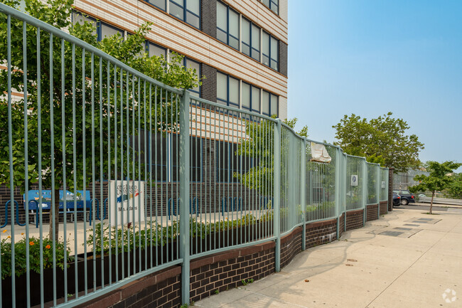Students are the highest priority at A.C.E Academy For Scholars.