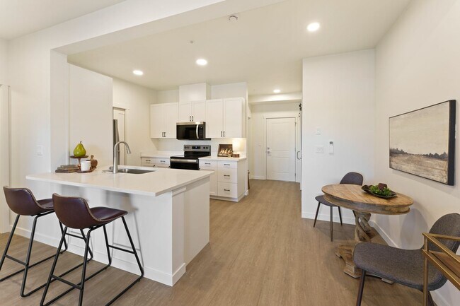 Bridgewater Apartments, Bend, OR 97702 - photo 6