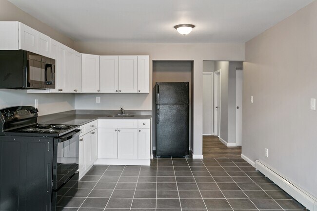 Mountainview Village, New Windsor, NY 12553 - photo 3