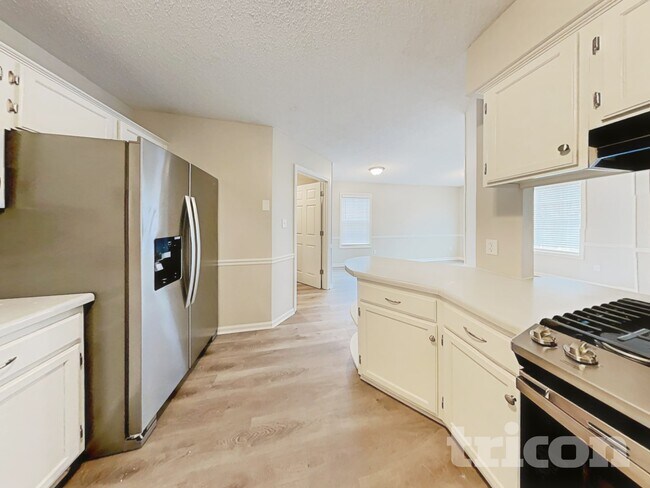 437 Bradford Cir, Columbia, TN 38401 - photo 5