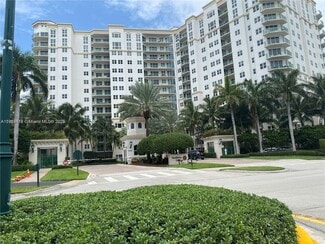 19900 E Country Club Dr, Aventura, FL 33180