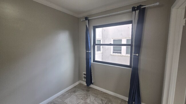 140 Montecito Ave unit 206, Oakland, CA 94610 - photo 6