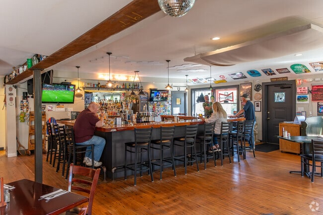 The High Falls Café is a popular spot for enjoying a meal and live music in Marbletown.