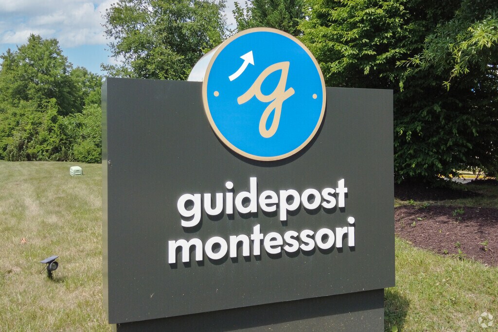 Sign of Guidepost Montessori at Broadlands in Ashburn.