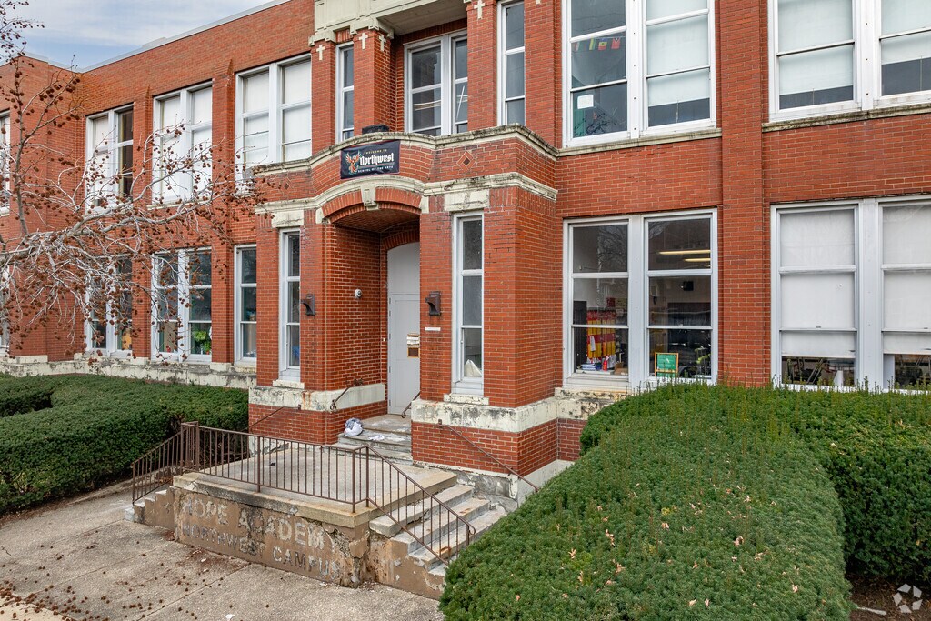 Hope Academy Northwest emphasizes an arts based education.