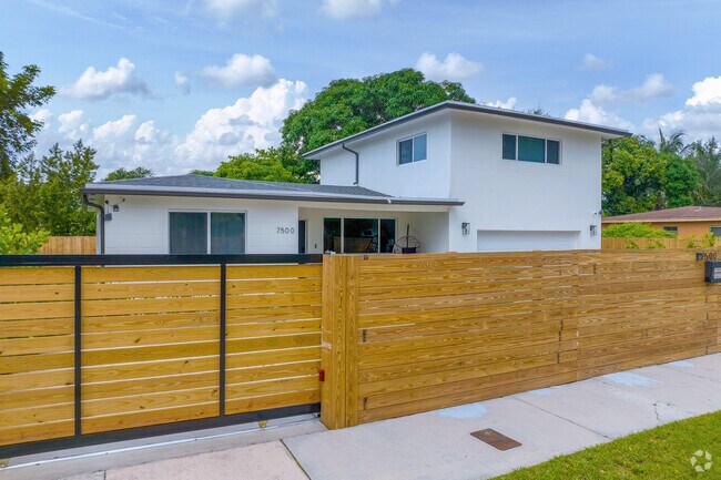 Modern homes in Gladeview are being built across the neighborhood.