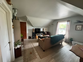 1403 Columbus Ave Unit 1403 Upper, Grand Haven, MI 49417