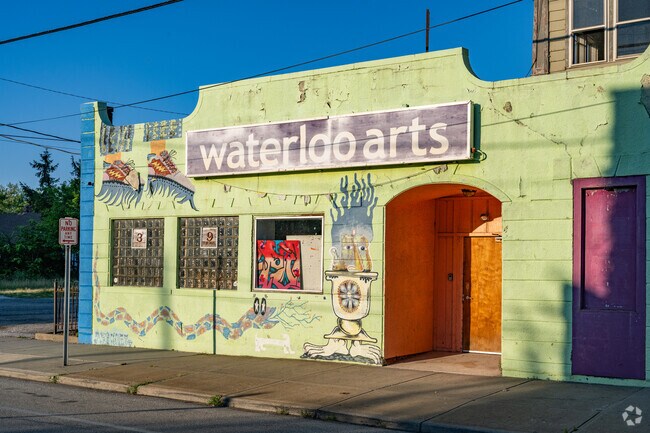 Waterloo Arts, the cultural hub of Waterloo Arts District, hosts community events and shows.