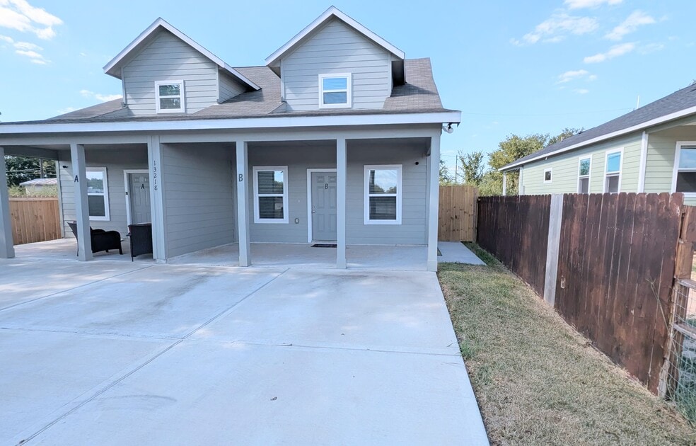 Welcome to 13218 HP Johnson Unit B in lovely Kendleton, TX!
