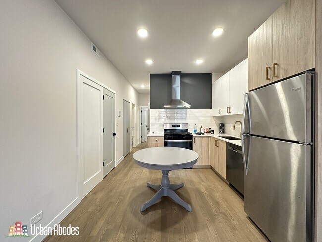 841 N Mozart St unit 1, Chicago, IL 60622 - photo 2