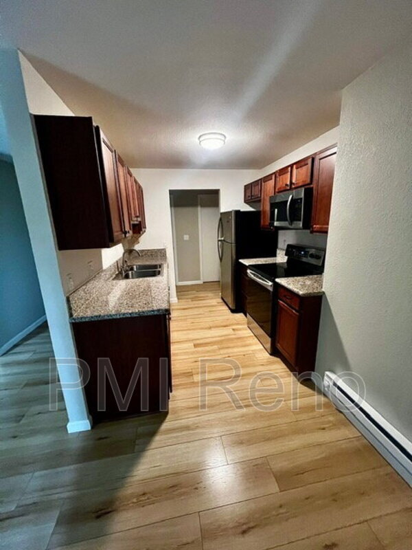3865 E Leonesio Dr unit D2, Reno, NV 89512 - photo 4