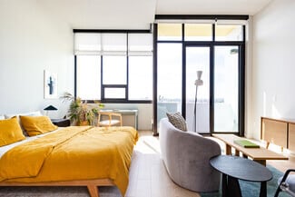 3921 Wilshire Blvd, Los Angeles, CA 90010