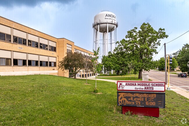 Anoka Middle School for the Arts serves over1600 students